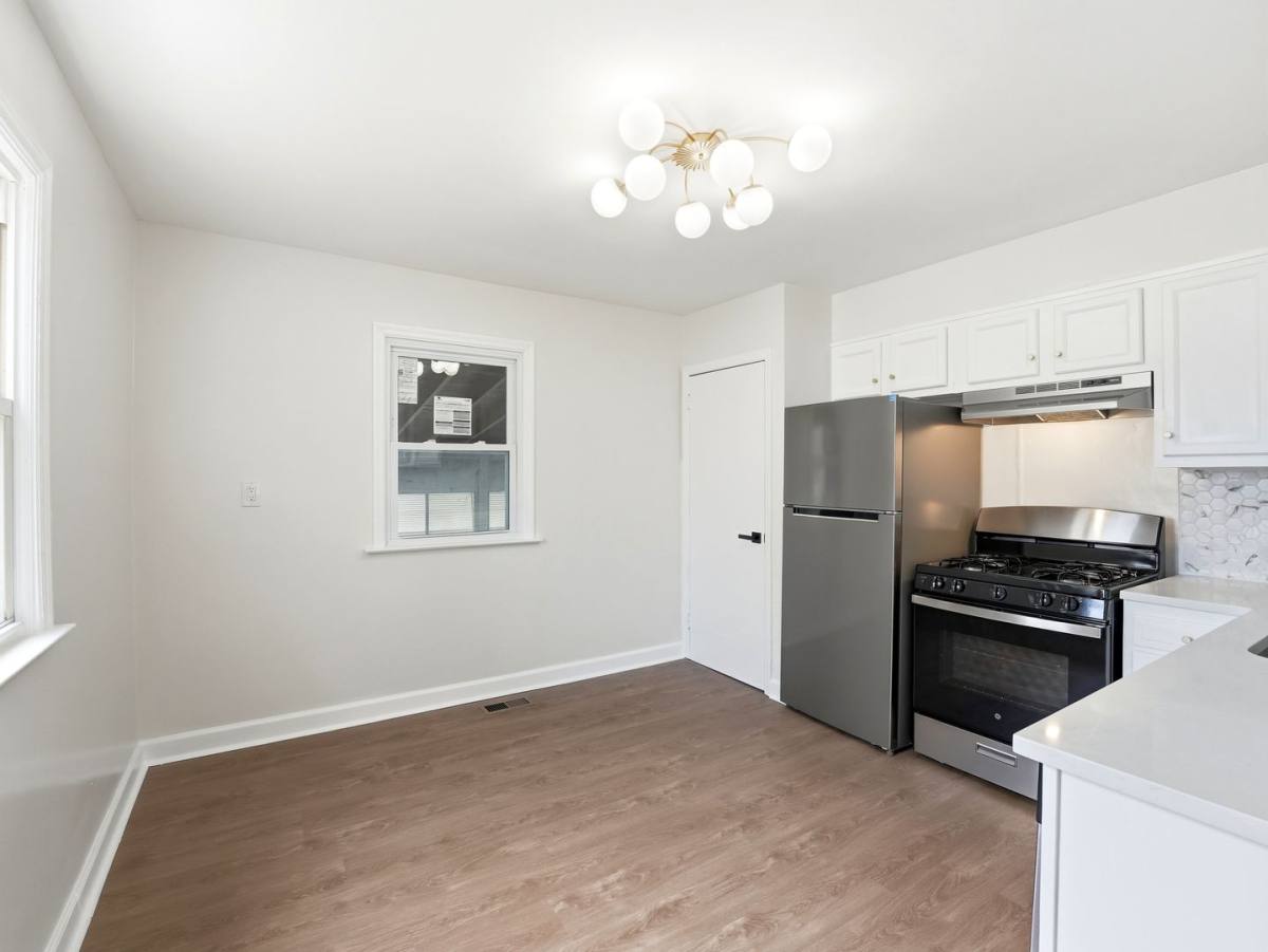 House for rent at 120 Webster Ave, Stratford, NJ 08084