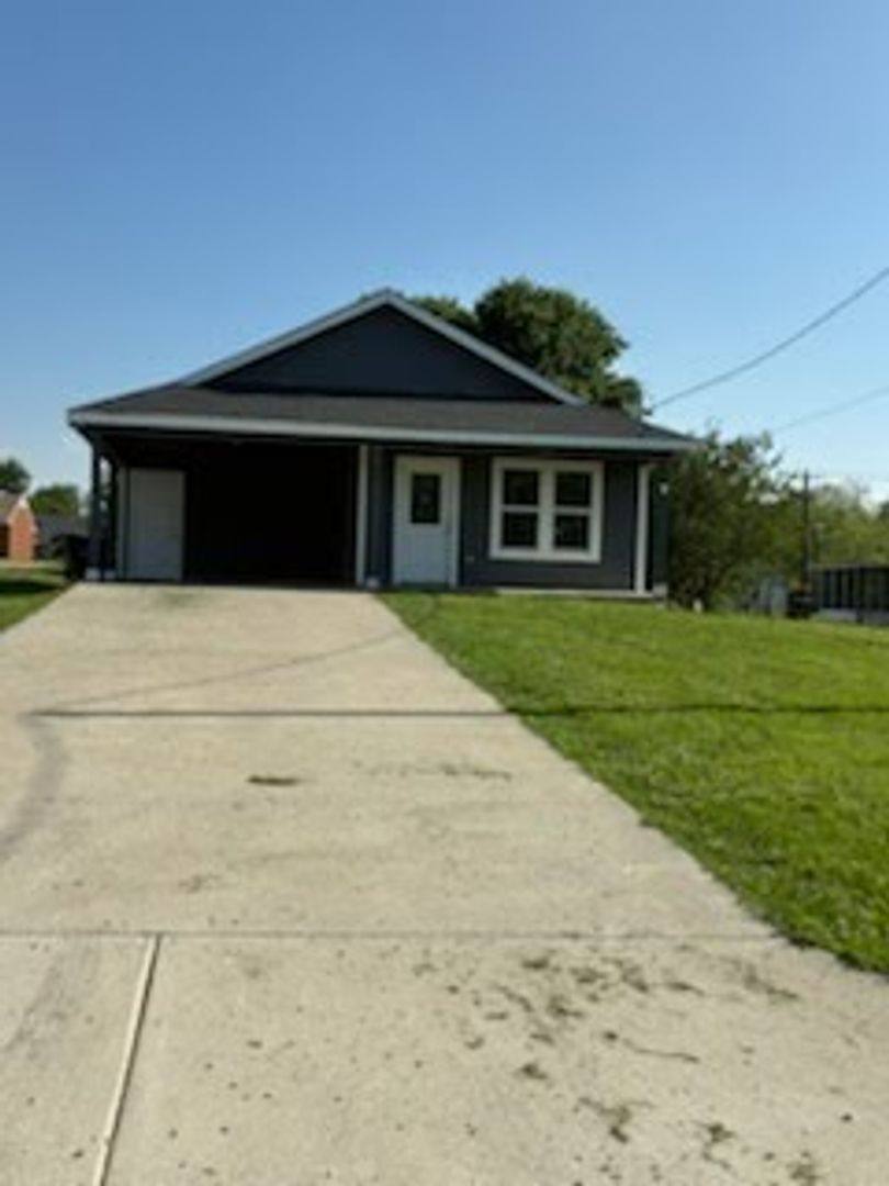 House for rent at 107 E Miller, Whitewright, TX 75491