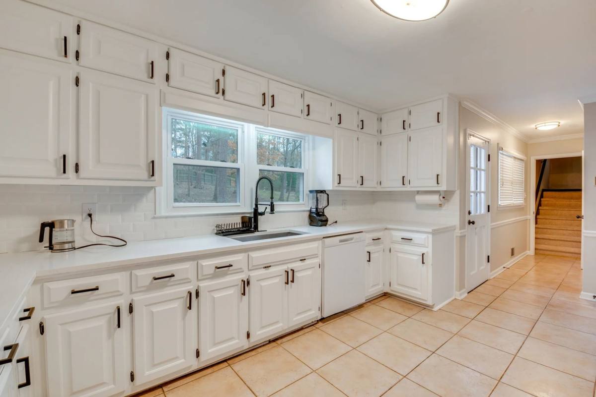 House for rent at 2093 Breconridge Dr SW, Marietta, GA 30064