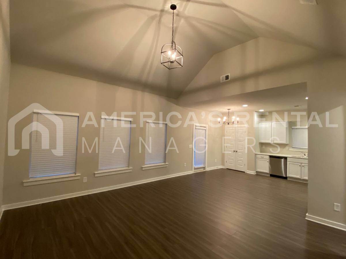 House for rent at 240 Avalon Way, Clanton, AL 35045
