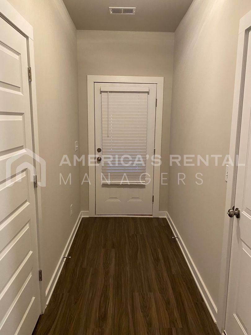 House for rent at 240 Avalon Way, Clanton, AL 35045