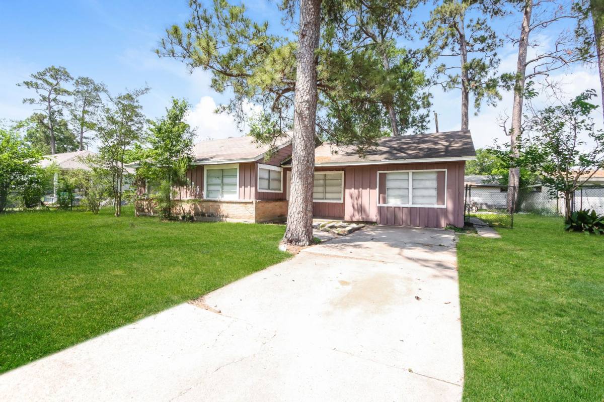 House for rent at 11235 Lemond Ave, Houston, TX 77016