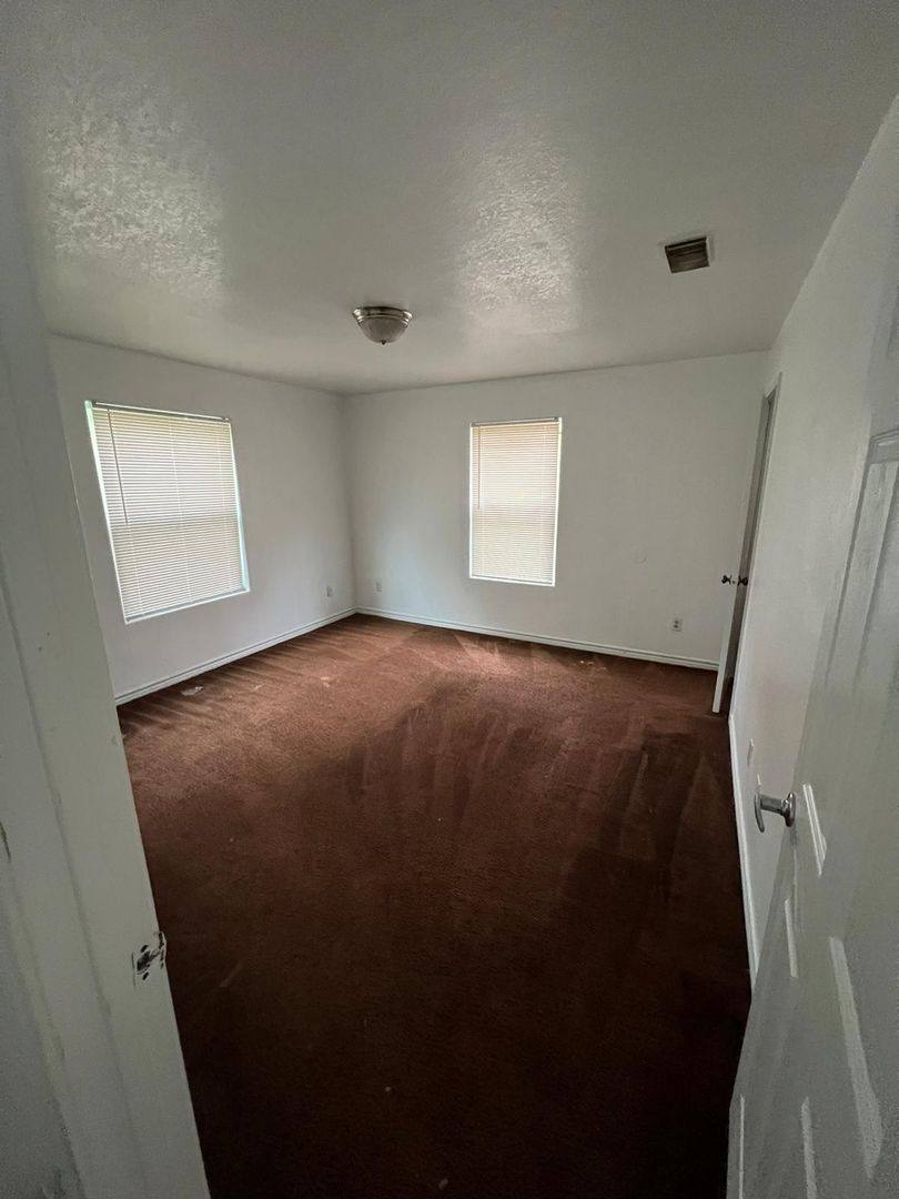 House for rent at 795 Devilleneuve St, Beaumont, TX 77701