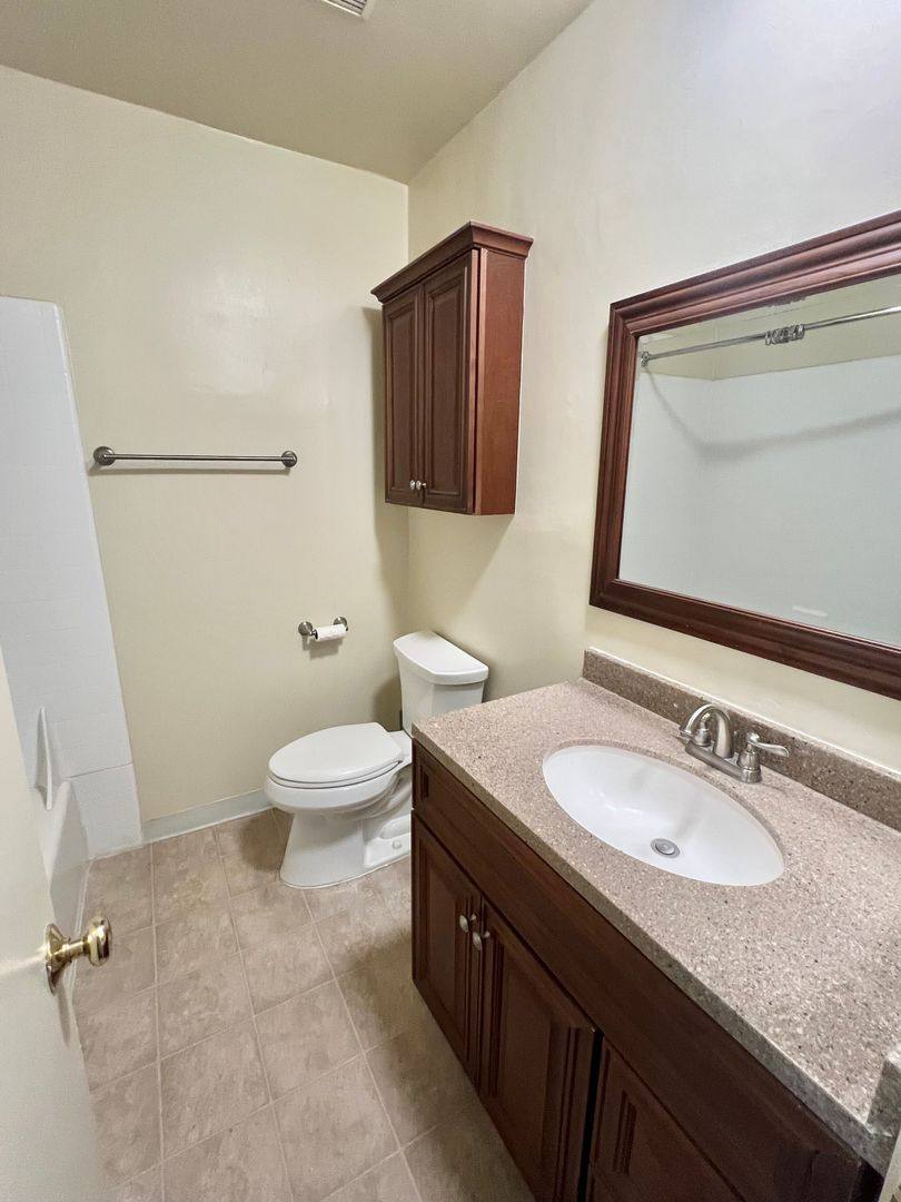 Apartment for rent at 18410 Plummer St, Northridge, CA 91325