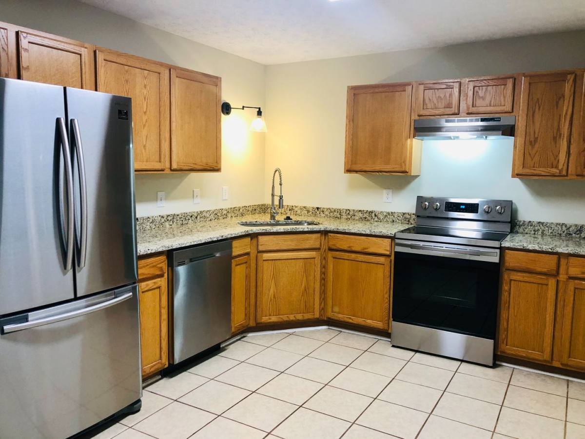 Townhouse for rent at 363 E Jefferson St, Madison, GA 30650