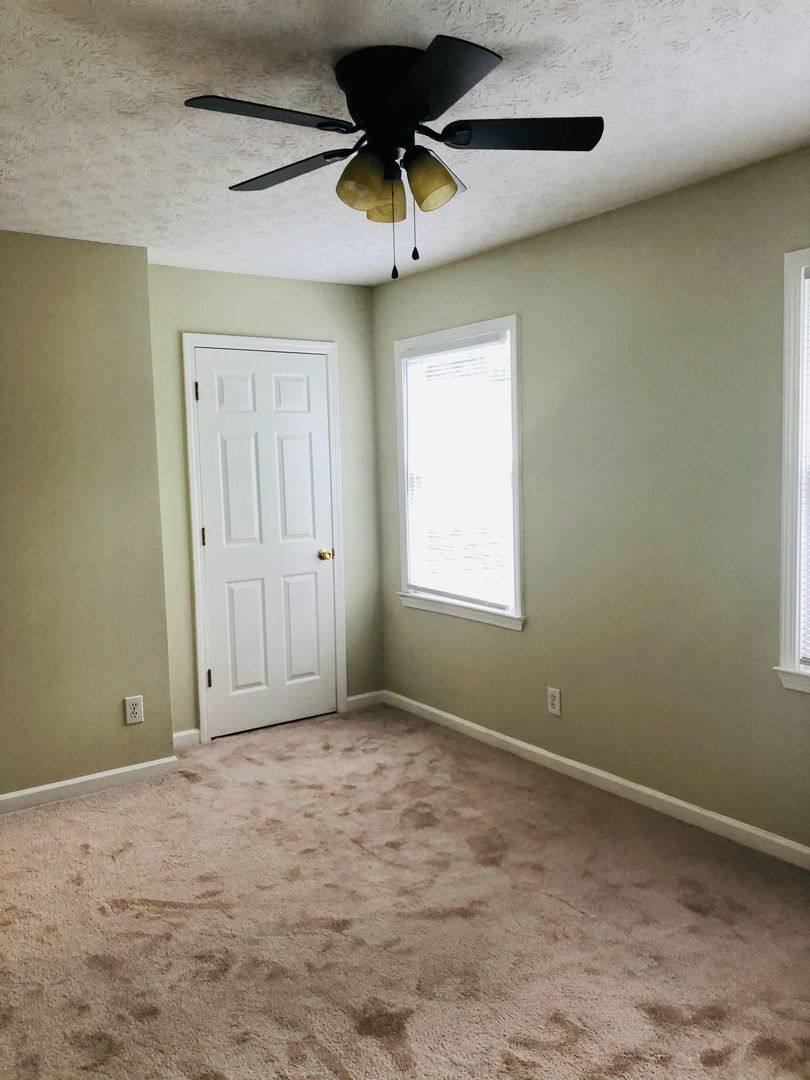 Townhouse for rent at 363 E Jefferson St, Madison, GA 30650
