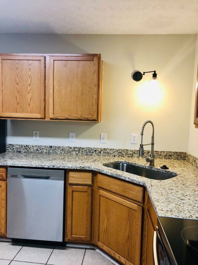 Townhouse for rent at 363 E Jefferson St, Madison, GA 30650