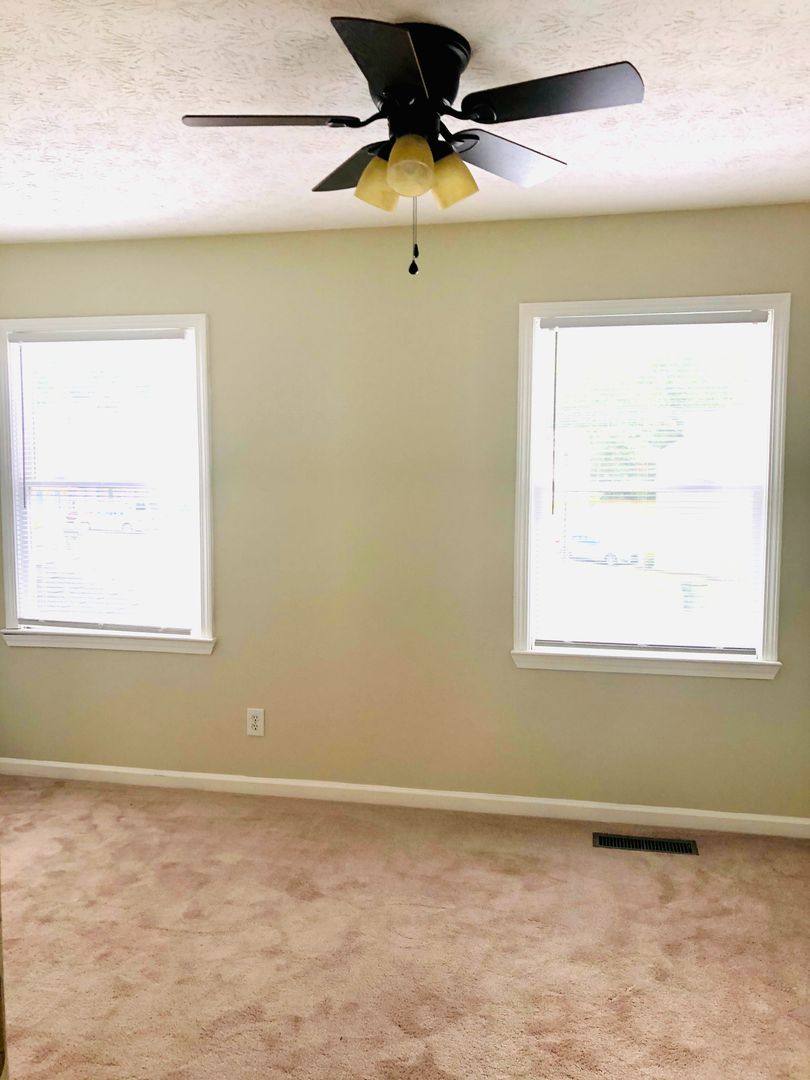 Townhouse for rent at 363 E Jefferson St, Madison, GA 30650