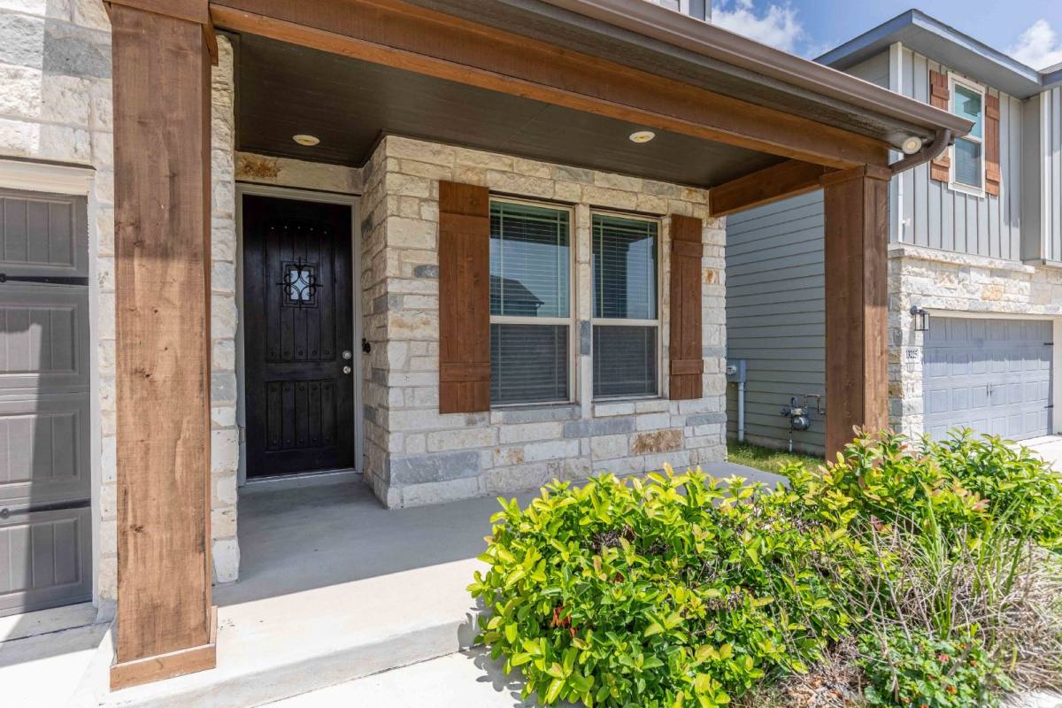 House for rent at 13221 Badlands Way, Saint Hedwig, TX 78152