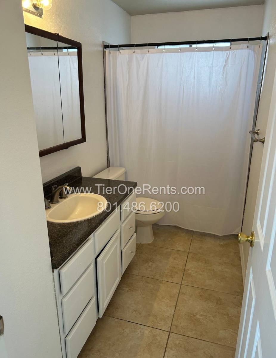 Townhouse for rent at 10470 S 700 E #A, Sandy, UT 84070