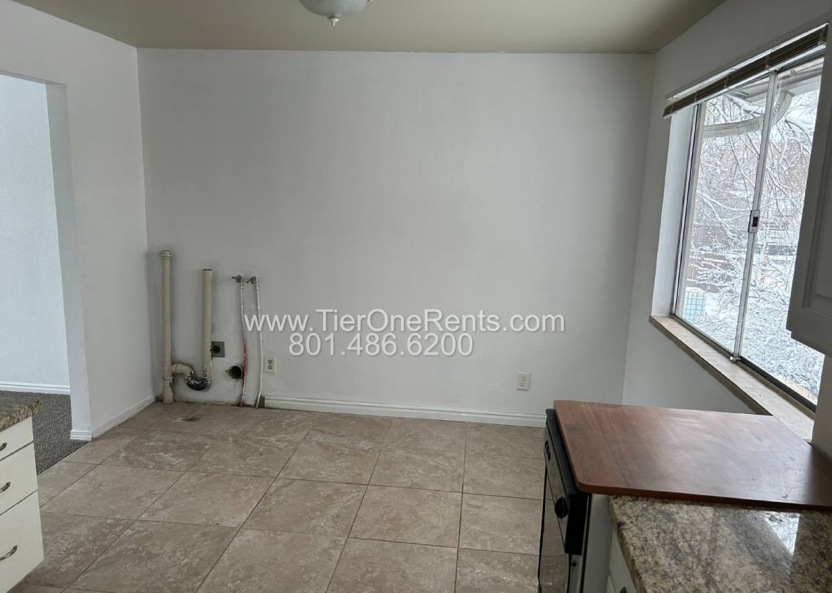 Townhouse for rent at 10470 S 700 E #A, Sandy, UT 84070