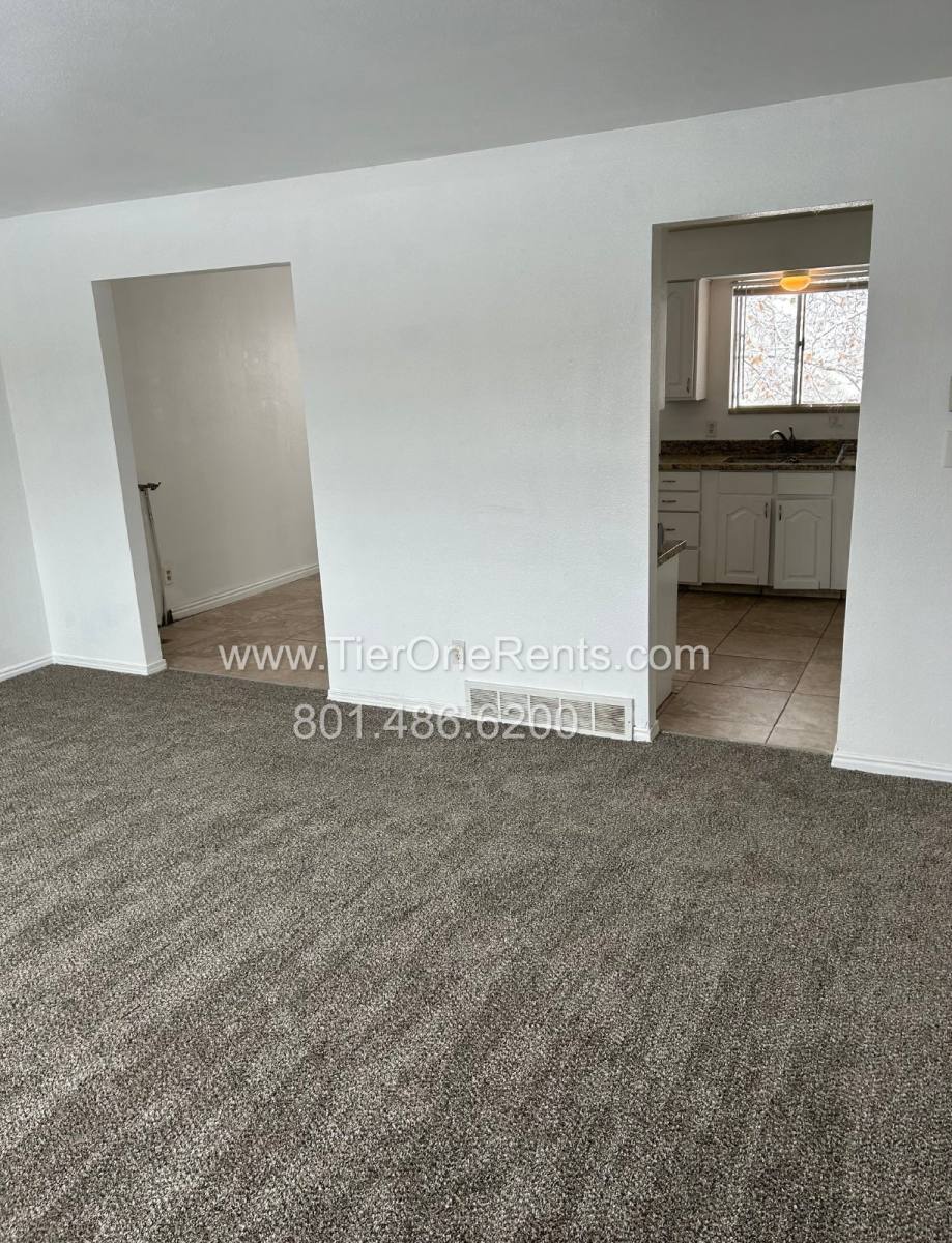 Townhouse for rent at 10470 S 700 E #A, Sandy, UT 84070
