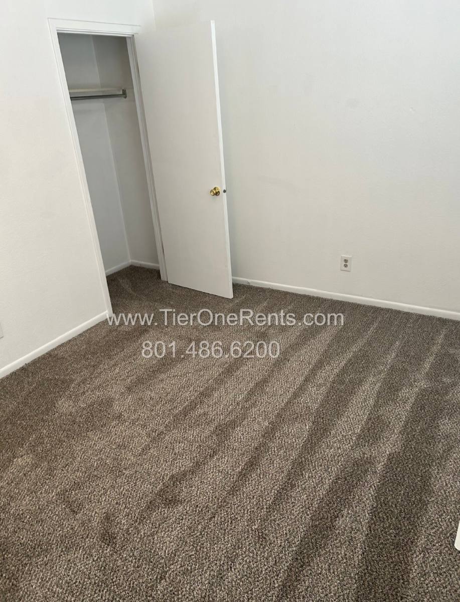 Townhouse for rent at 10470 S 700 E #A, Sandy, UT 84070