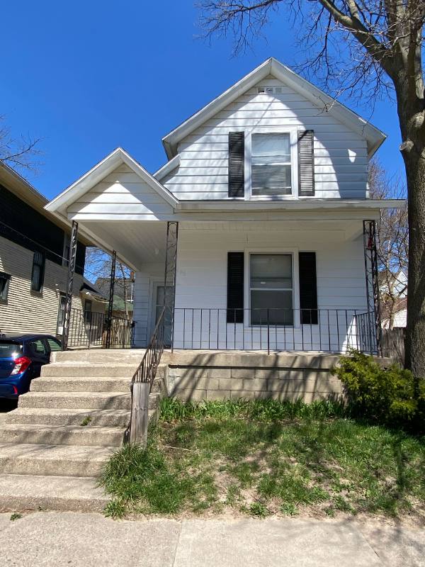 House for rent at 405 Carrier St, Grand Rapids, MI 49505