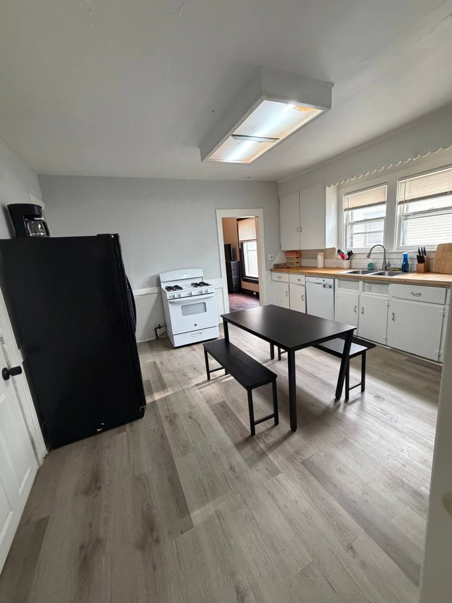 House for rent at 405 Carrier St, Grand Rapids, MI 49505