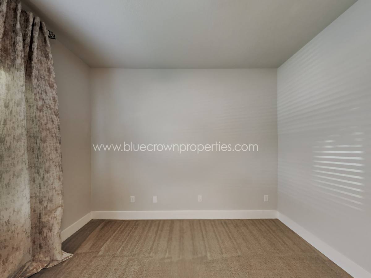 Townhouse for rent at 1318 Palm Springs Lane, Dallas, TX 75204