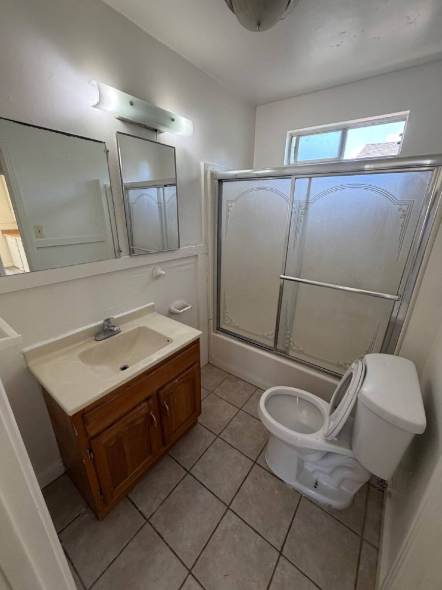 Apartment for rent at 1089 E 21st St #4, Merced, CA 95340