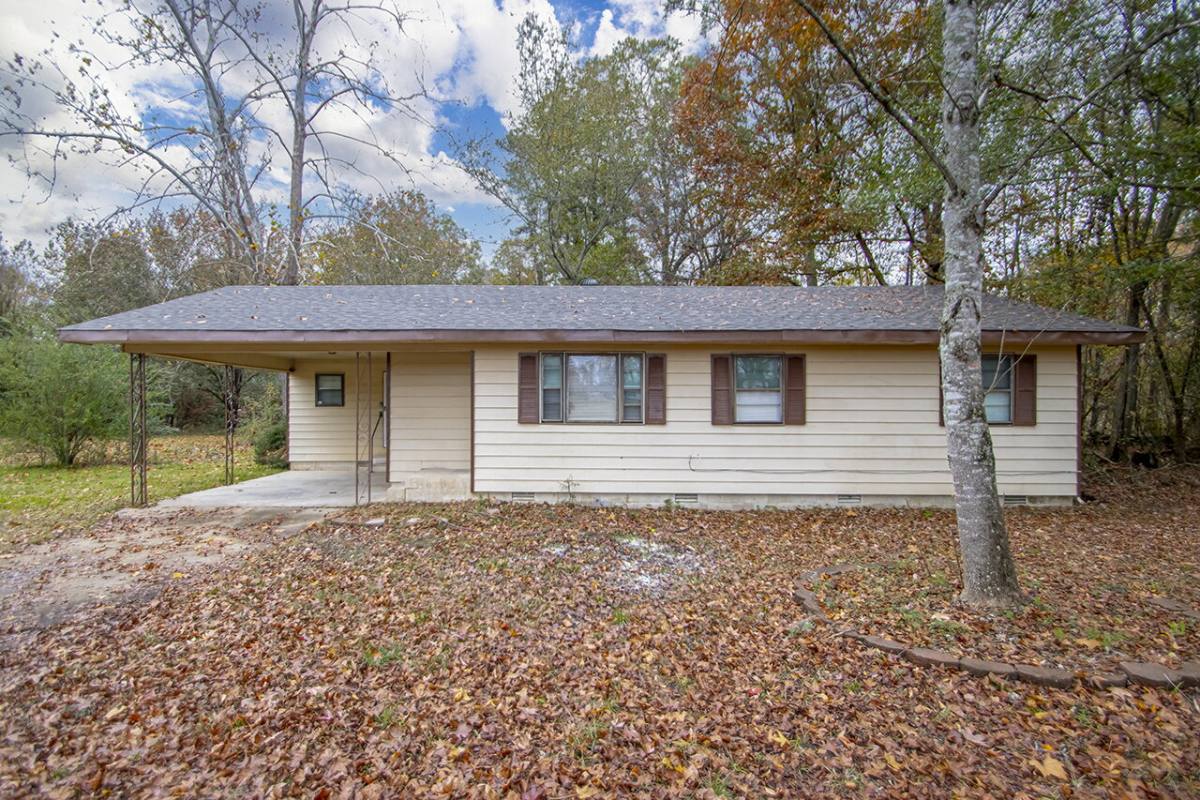 House for rent at 2601 Gattin Rd, Benton, AR 72015