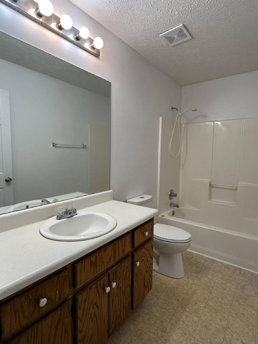 Townhouse for rent at 4801 Victoria Court, Flowery Branch, GA 30542