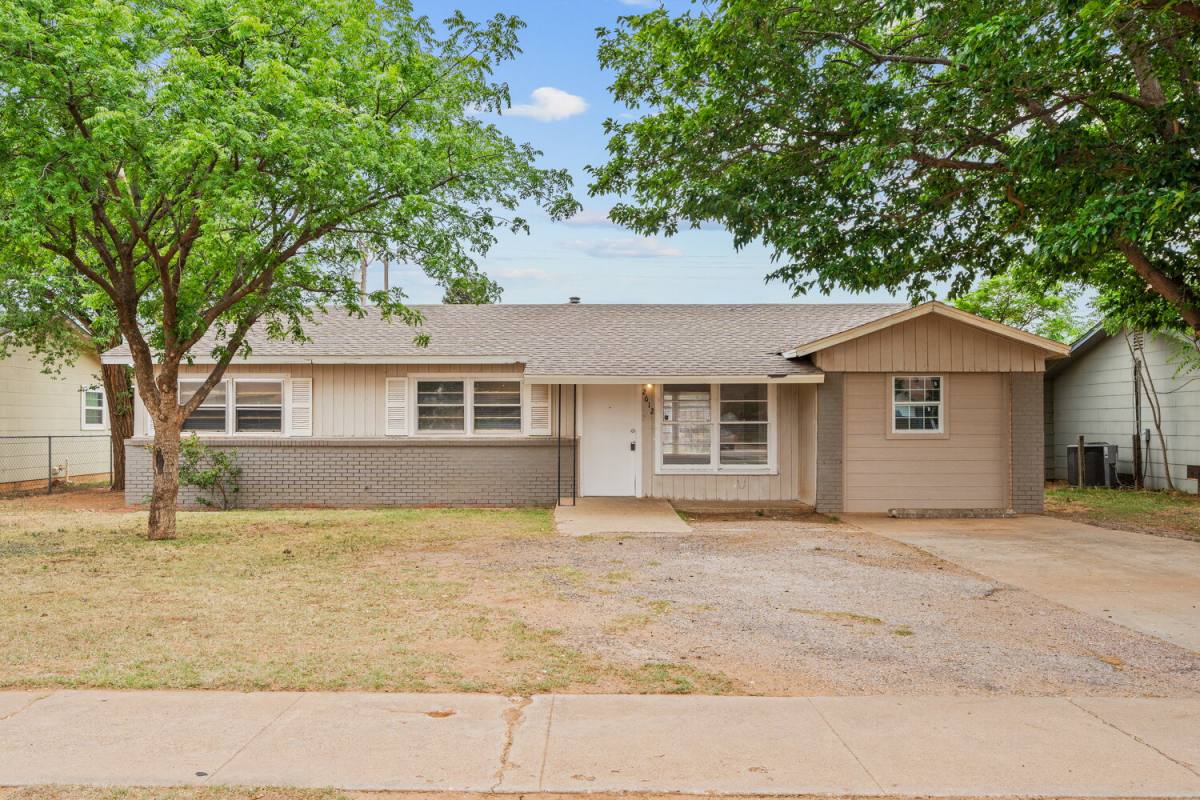House for rent at 2612 E Auburn St, Lubbock, TX 79403