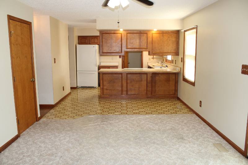 House for rent at 1701 Southfield Dr, Evansville, IN 47715
