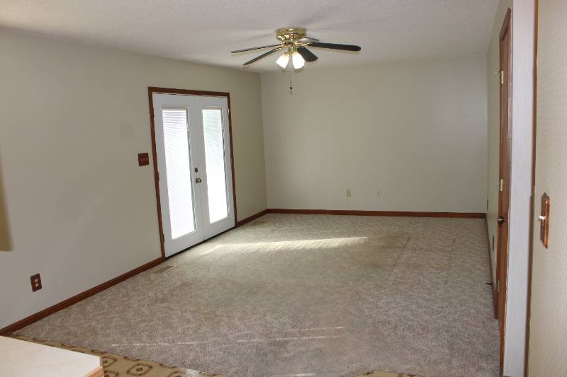 House for rent at 1701 Southfield Dr, Evansville, IN 47715