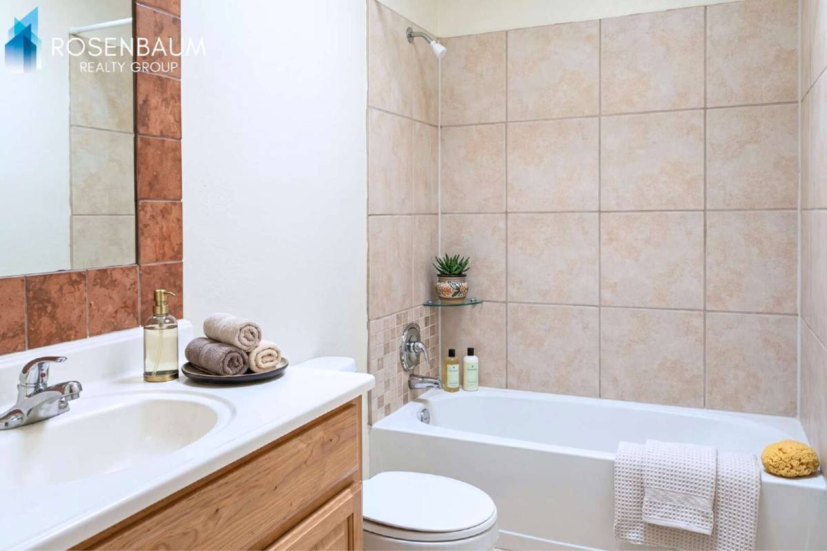 Apartment for rent at 352 W Delano St #1, Tucson, AZ 85705