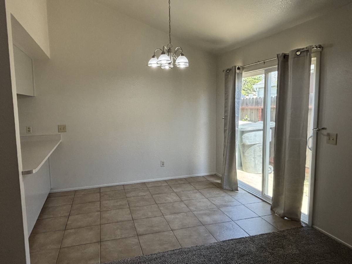 House for rent at 266 Odessa Way, Oakdale, CA 95361