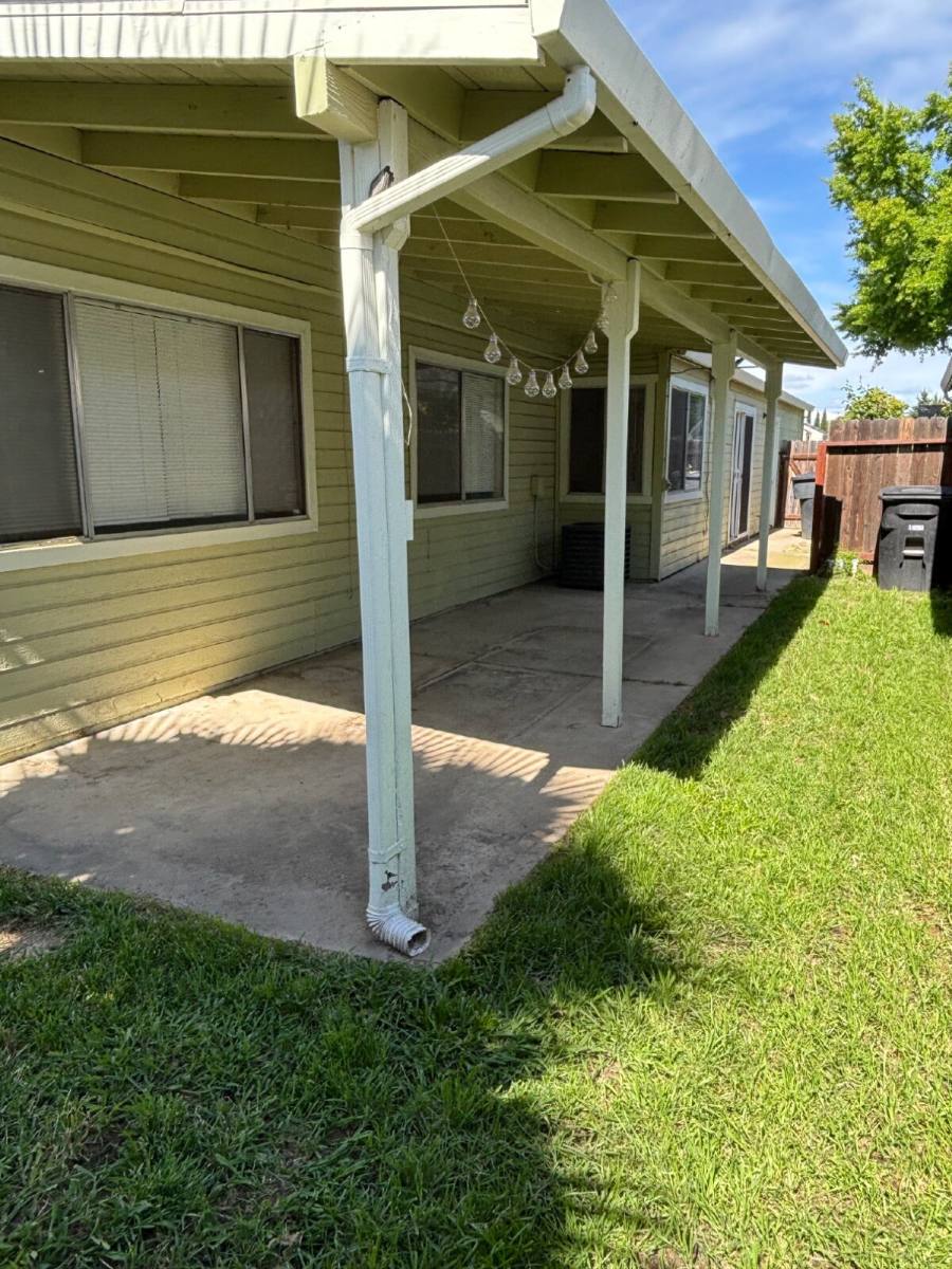 House for rent at 266 Odessa Way, Oakdale, CA 95361