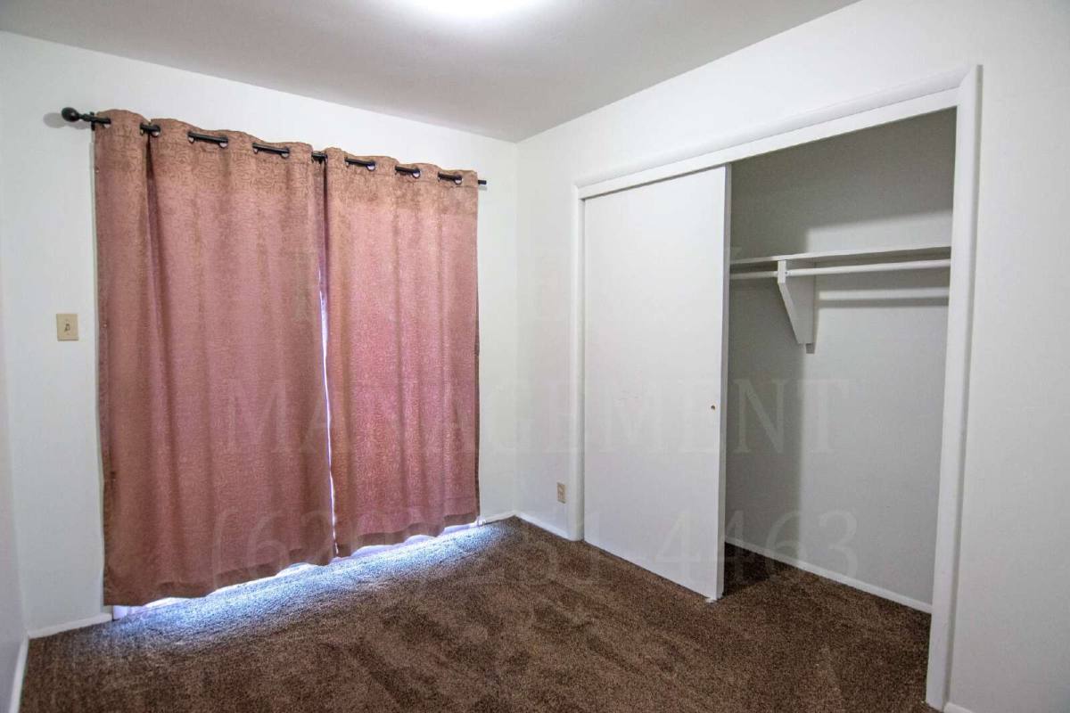 Apartment for rent at 403 W 9th St, Coffeyville, KS 67337