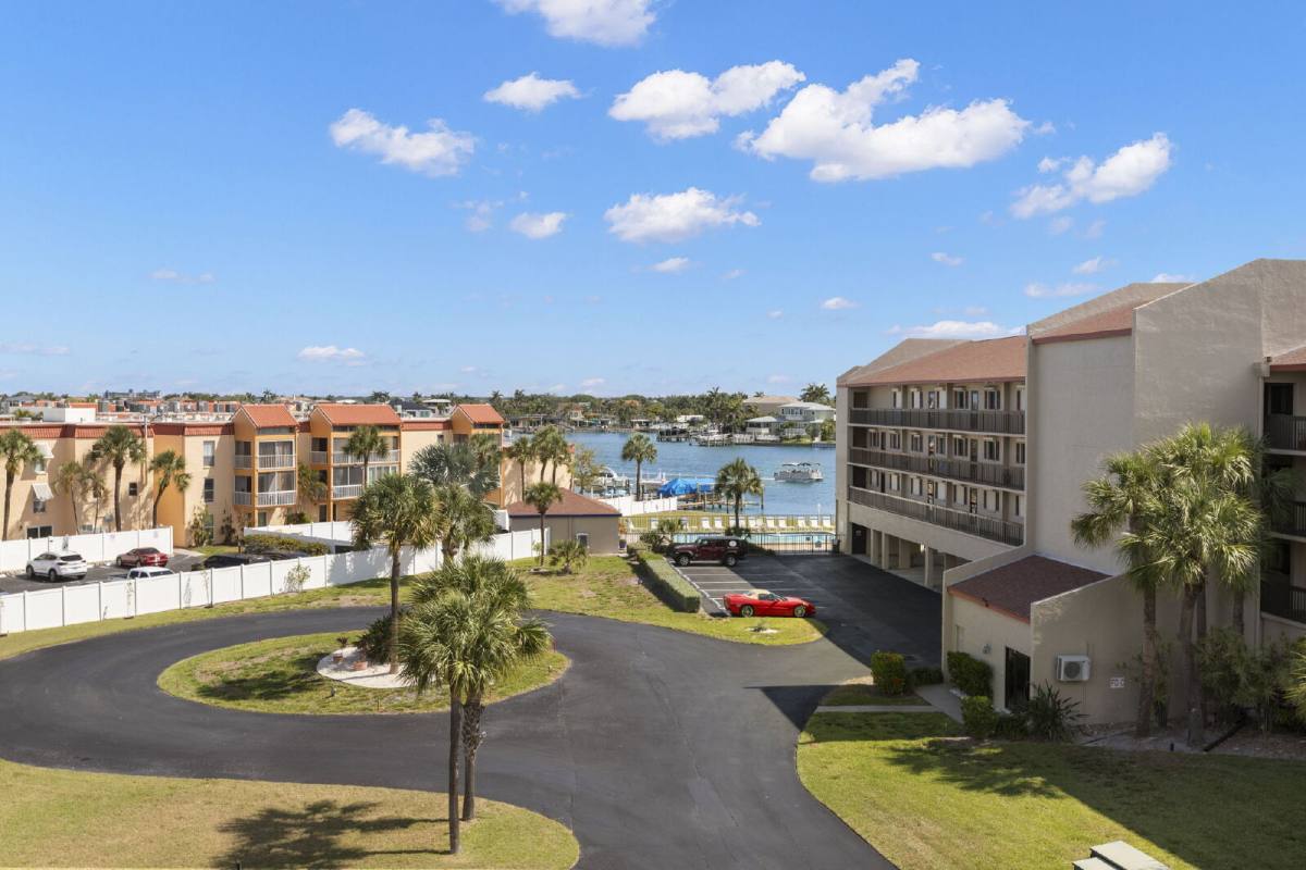 Condo for rent at 8711 Blind Pass Rd #302A, Saint Petersburg, FL 33706