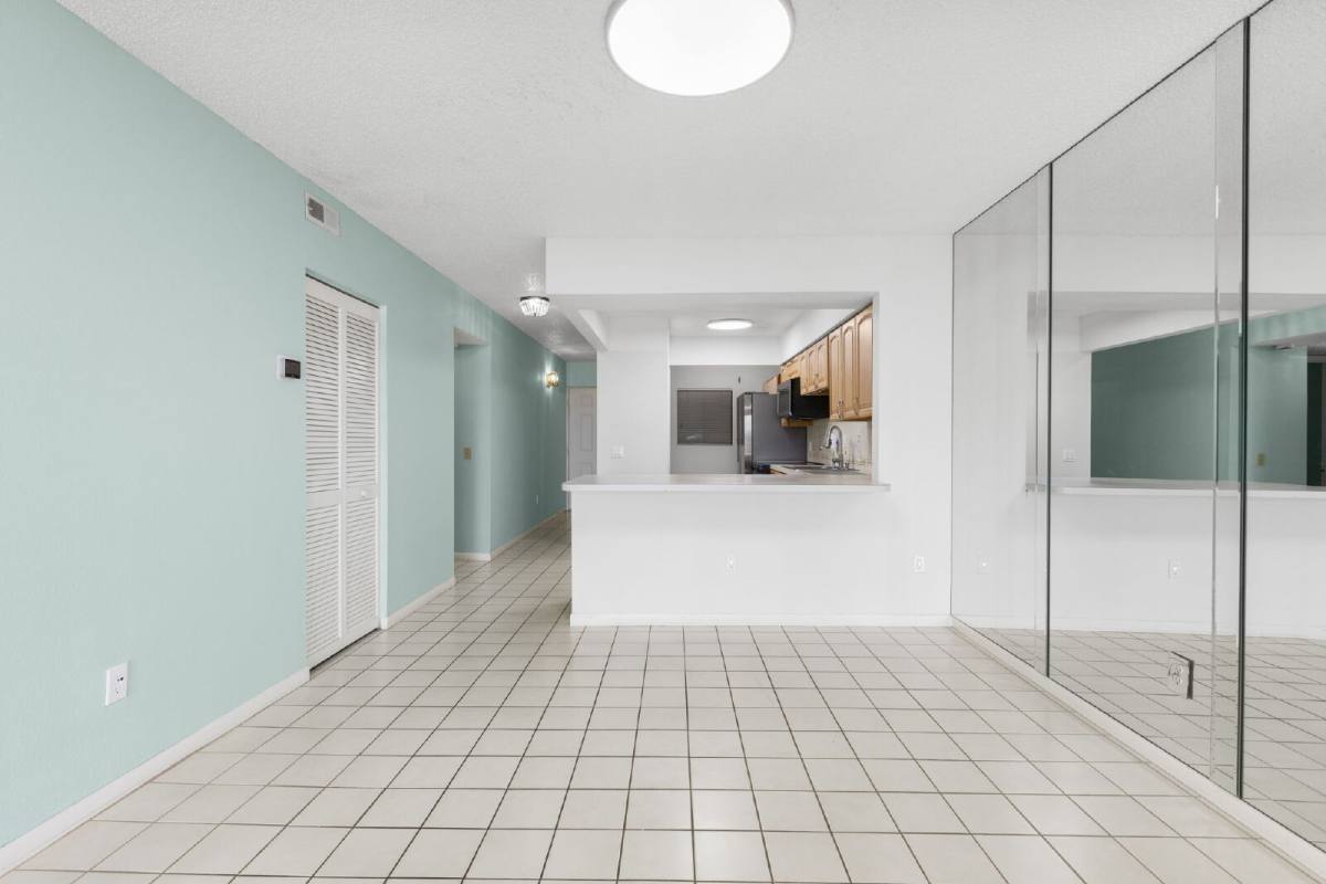 Condo for rent at 8711 Blind Pass Rd #302A, Saint Petersburg, FL 33706