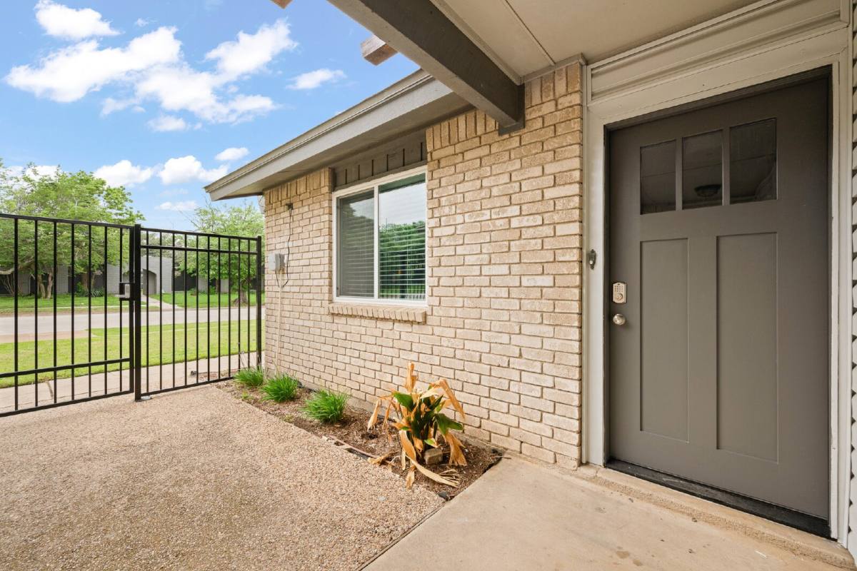 Apartment for rent at 4310 Gorman Dr, Fort Worth, TX 76132