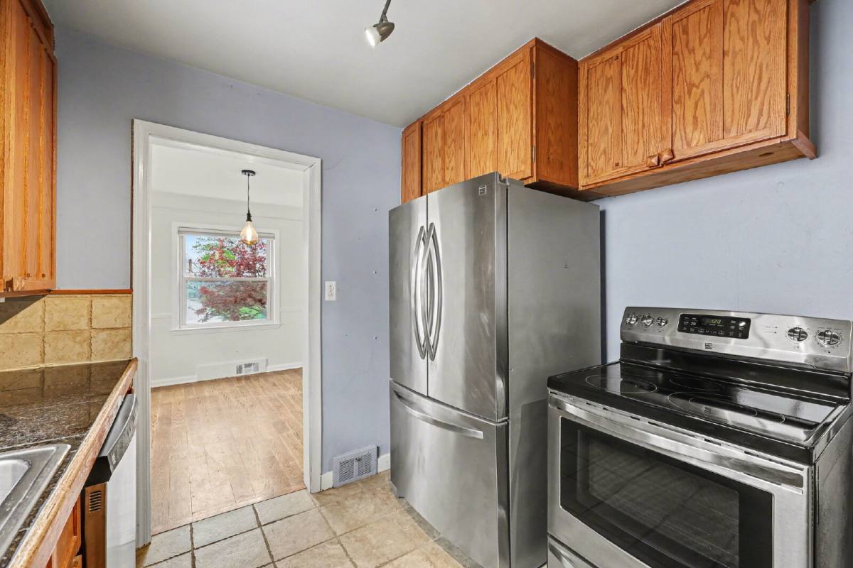 House for rent at 21727 California St, Saint Clair Shores, MI 48080