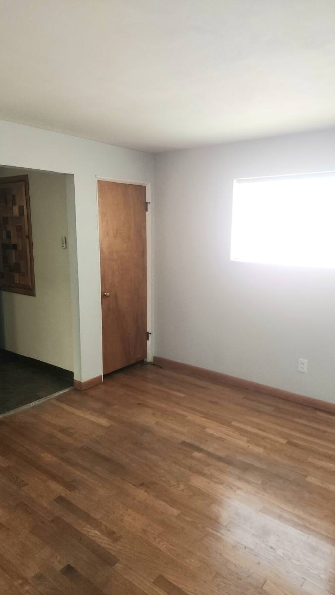 House for rent at 1125 Walker Ave, Saint Louis, MO 63138