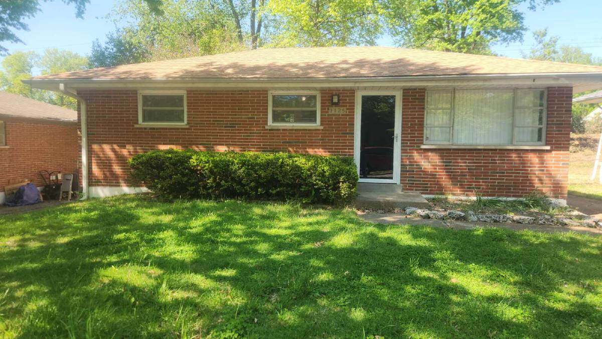 House for rent at 1125 Walker Ave, Saint Louis, MO 63138