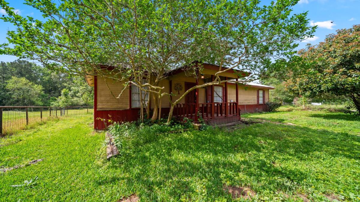 House for rent at 4027 Spring Branch Rd, Montgomery, TX 77316
