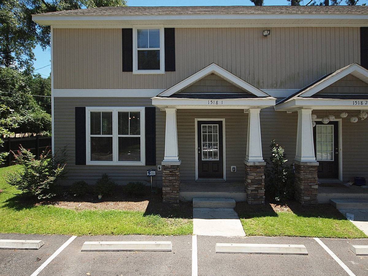 Townhouse for rent at 1518-1 High Rd, Tallahassee, FL 32304