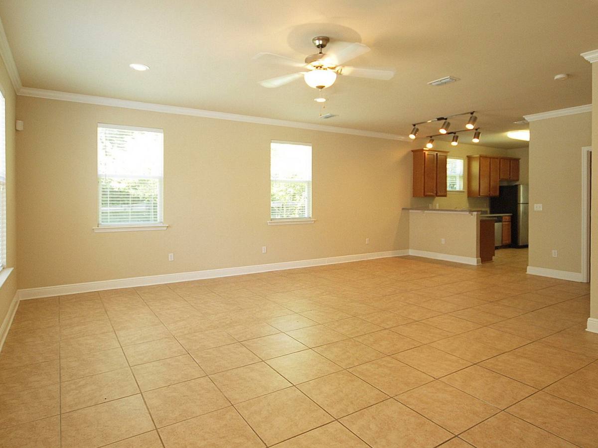 Townhouse for rent at 1522-1 High Rd, Tallahassee, FL 32304