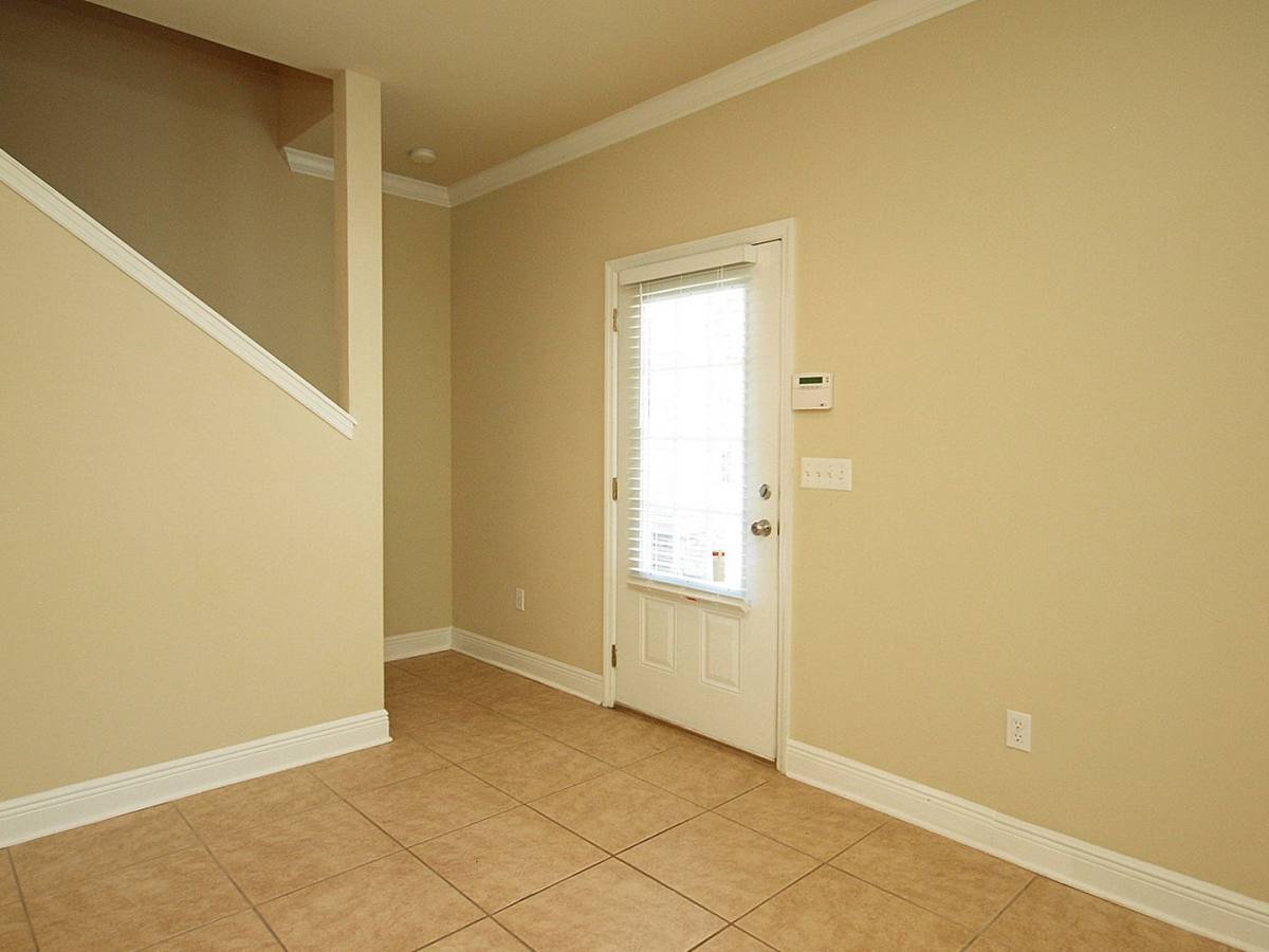 Townhouse for rent at 1522-1 High Rd, Tallahassee, FL 32304