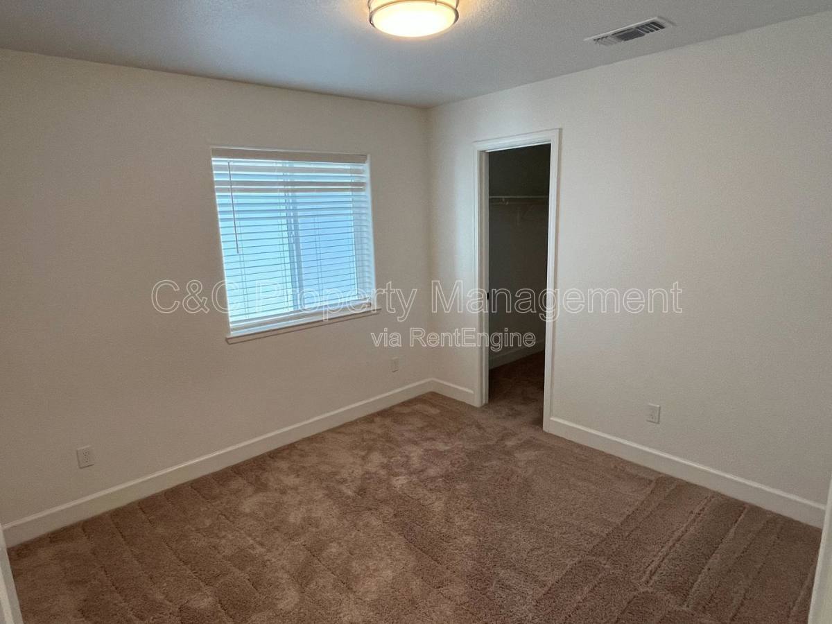 House for rent at 5078 Palisade Ave, Merced, CA 95348