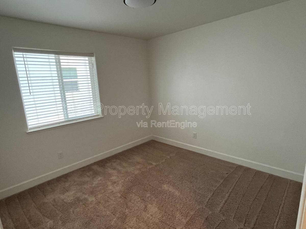 House for rent at 5078 Palisade Ave, Merced, CA 95348