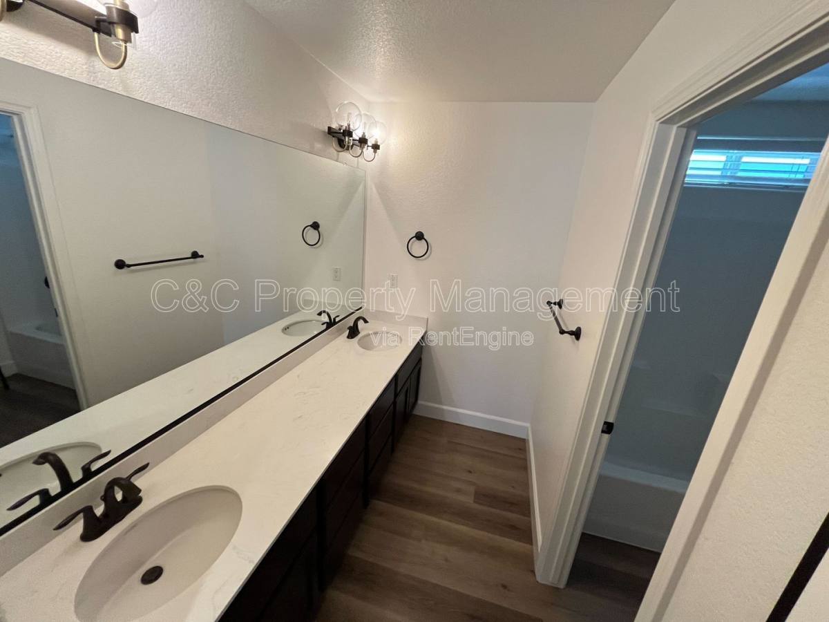 House for rent at 5078 Palisade Ave, Merced, CA 95348