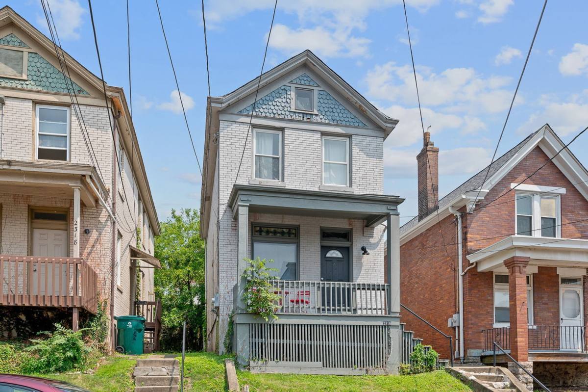 Apartment for rent at 2316 Chickasaw St #2, Cincinnati, OH 45219
