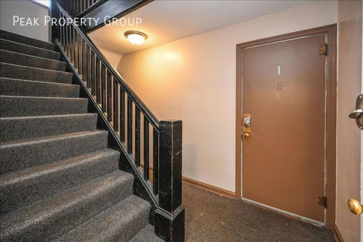 Apartment for rent at 2361 Ravine St #1, Cincinnati, OH 45219