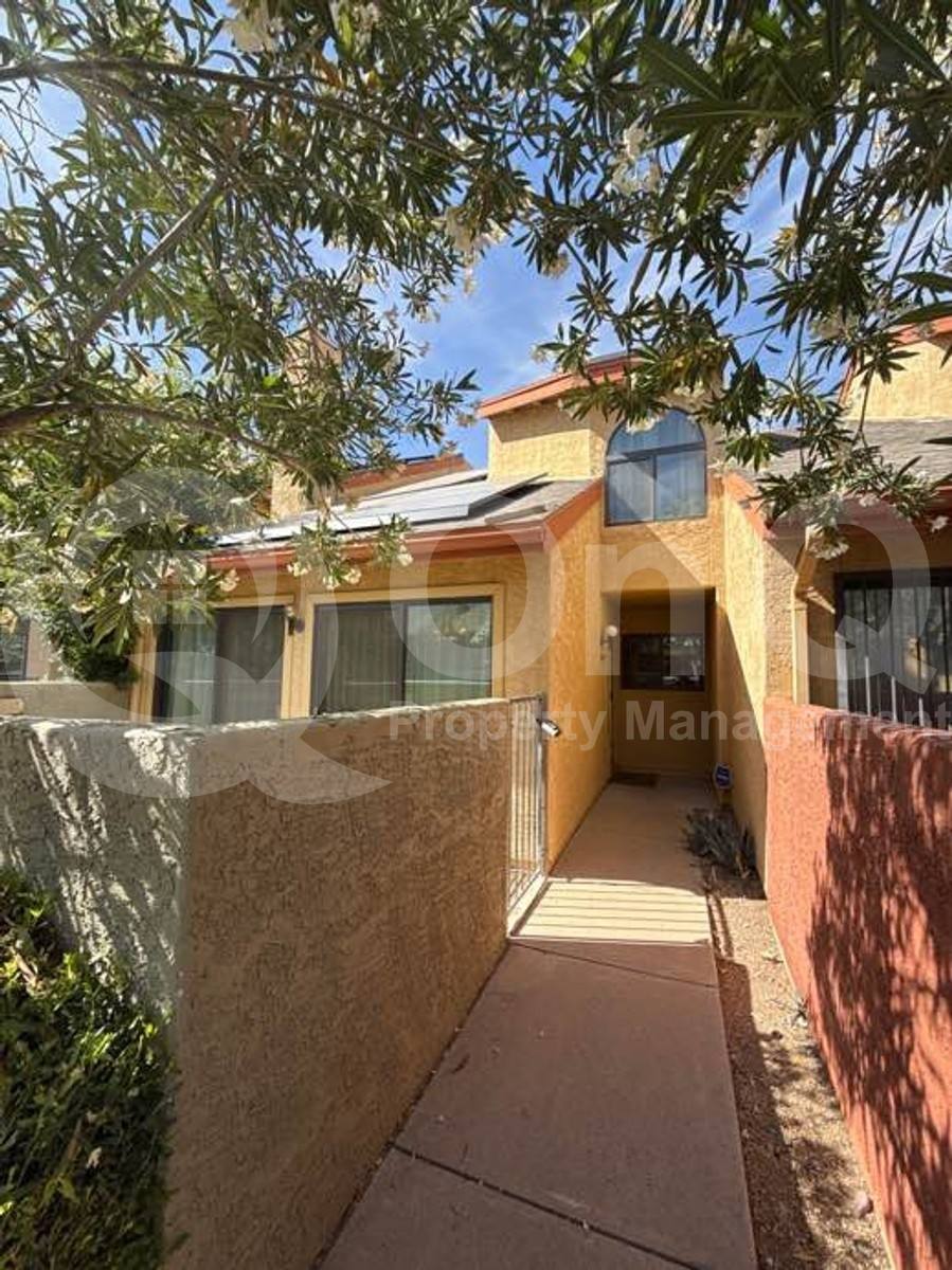 House for rent at 3857 Paseo De Las Canchas, Tucson, AZ 85716