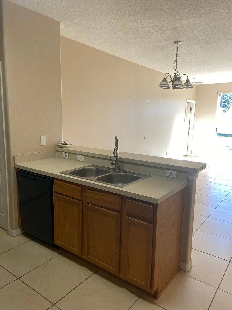 House for rent at 628 Madina Circle, Davenport, FL 33837
