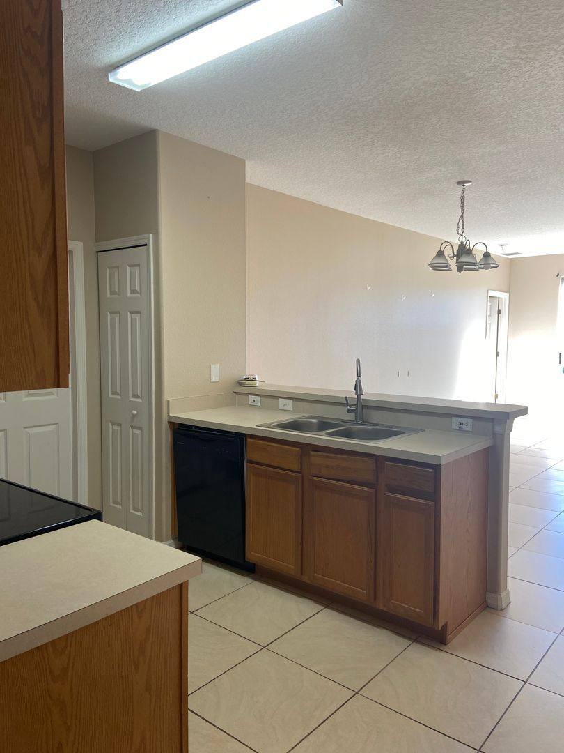House for rent at 628 Madina Circle, Davenport, FL 33837