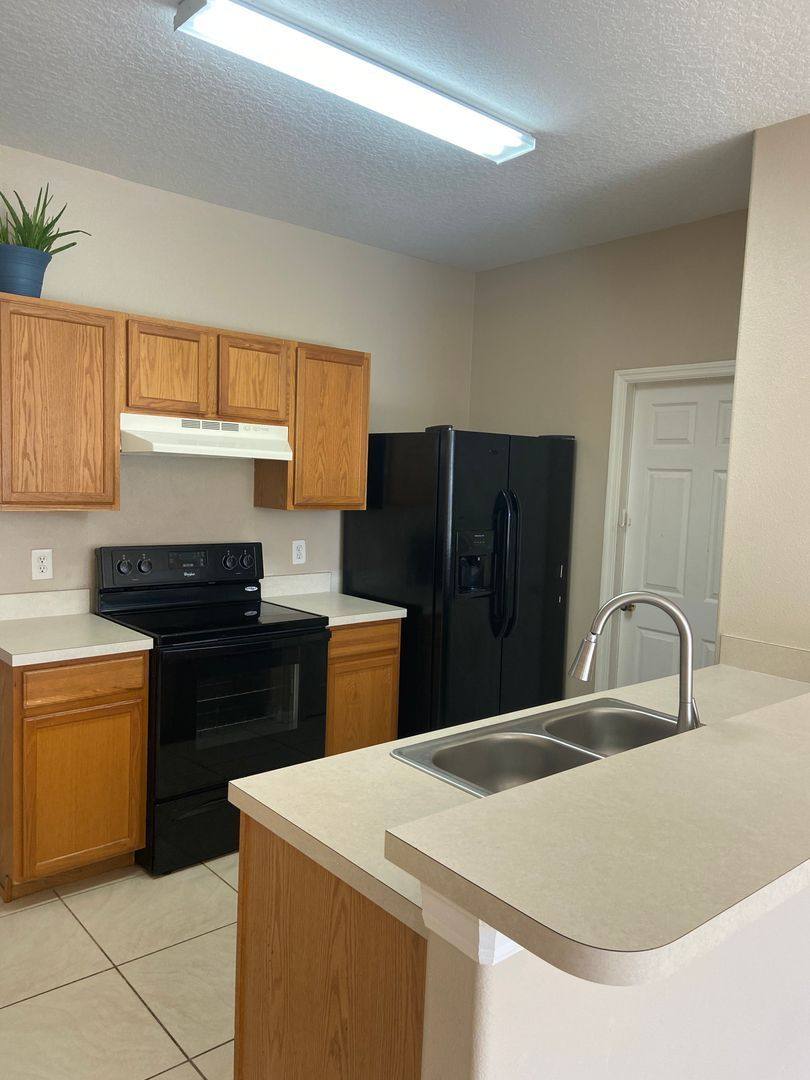 House for rent at 628 Madina Circle, Davenport, FL 33837