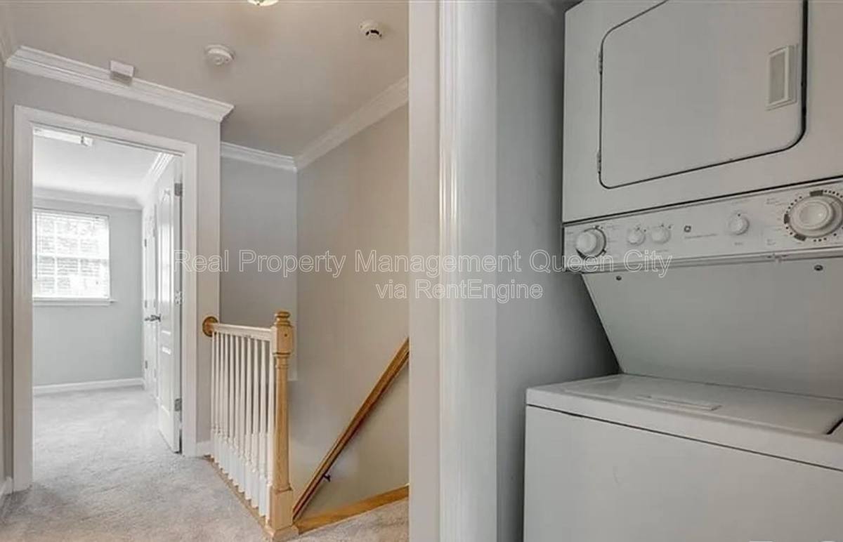 Apartment for rent at 1224 Green Oaks Lane #B, Charlotte, NC 28205